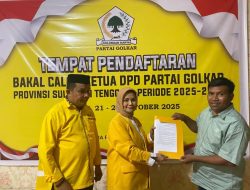 Darwin Ambil Formulir Pendaftaran Calon Ketua Golkar Sultra